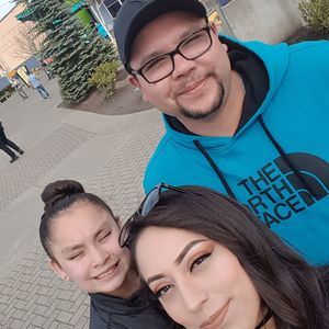 Meet your Posher, Nuvia